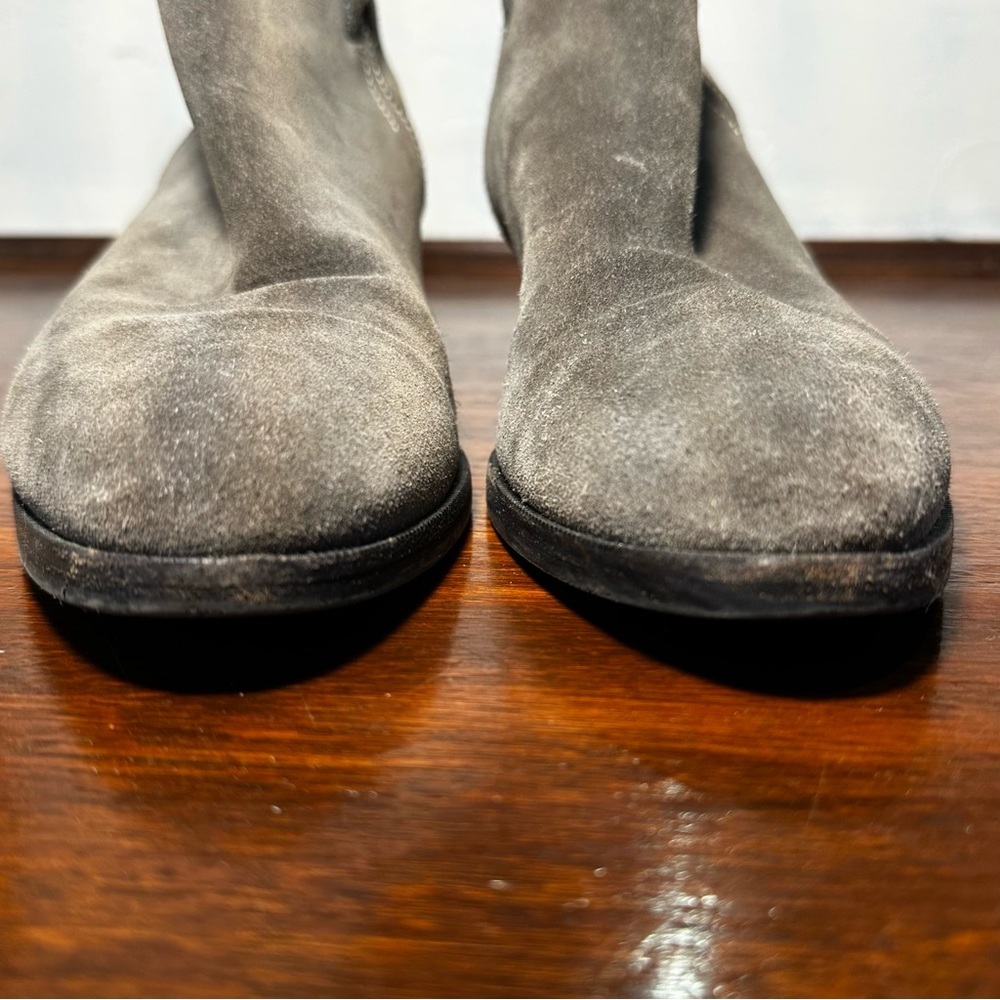 Burberry Grey Suede Zip-Back Ankle Booties Size 40 GUC - Picture 6 of 12